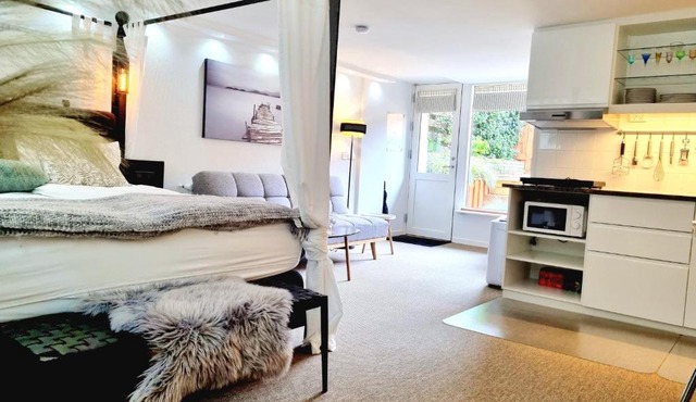 Neptun Studio-apartment with terrace.