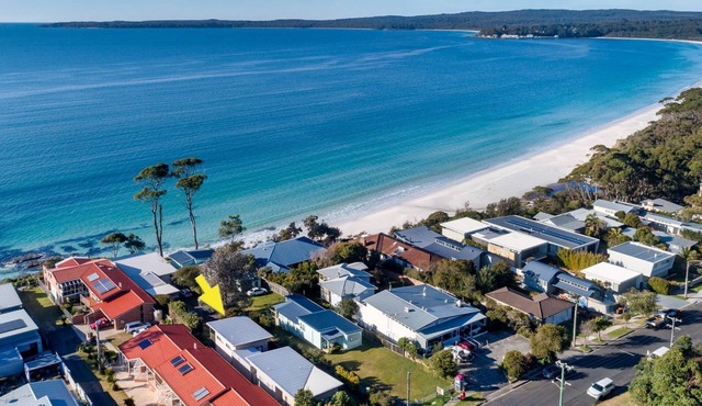 Neptune, Hyams Beach, Jervis Bay