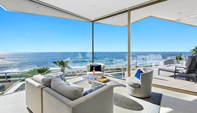Neptune’s Jewel Oceanfront w/Pool & Spa
