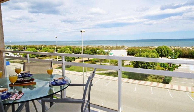 NEPTUNO Apartamento - Frente a la Playa