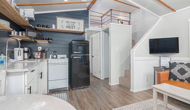 Nest · Texas Tiny House with a Big View
