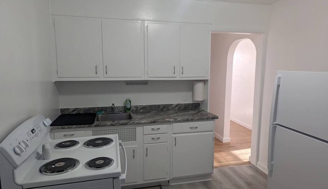 Nestled in the heart of Pierre, shopping & dining near.