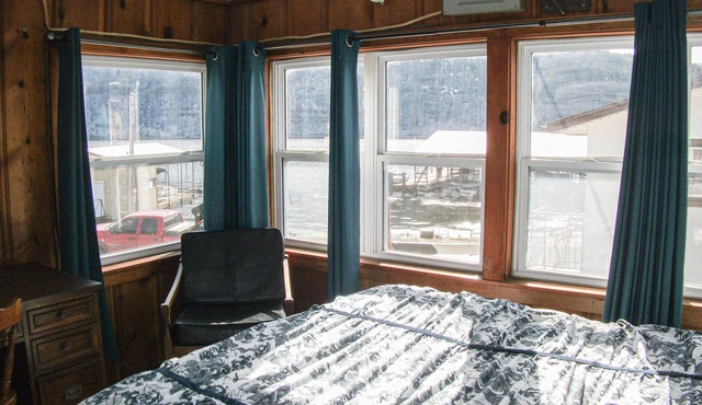 Nestled on the quiet lake in Rockaway Beach