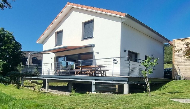 Neues wunderschönes Ferienhaus mit herrlicher Aussicht und Sauna