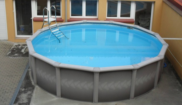 Neuf - Brisach vacation apartment with pool