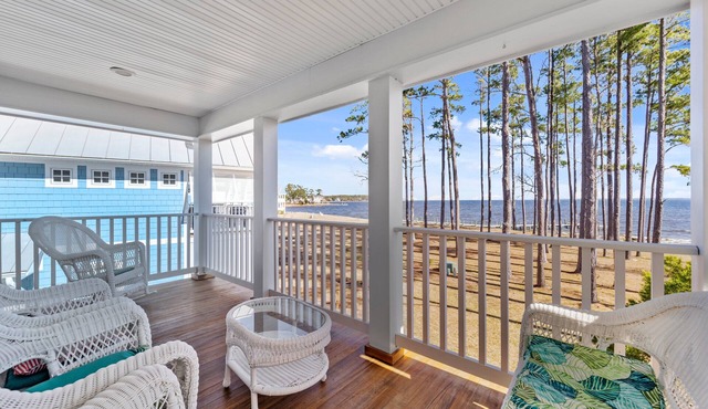 Neuse Village #8 - Fun in the sun with water views