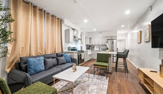 New 1 BD in Prime Philly Location with King Bed