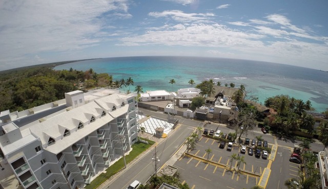 New 1 Bed Ocean View Apt. 402A