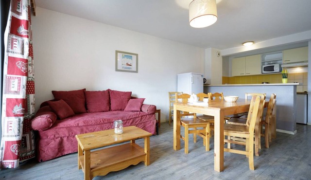 New 10-Person Apartment in Peyragudes - South-Facing Balcony, Ski Equipment Discount