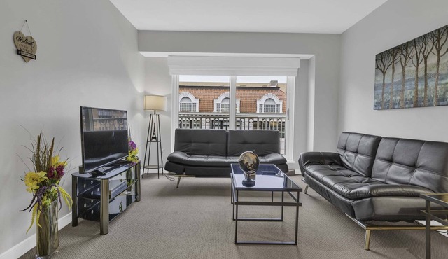 NEW! 1BR Furnished Apartment at Penn Quarter