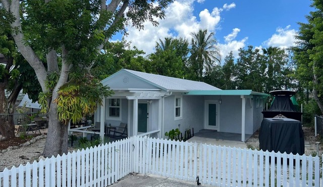 New 2/1 Remodeled Cozy Home in Tavernier Key