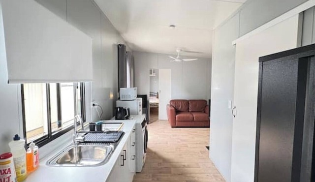 New 2 Bed room House with 2 A/C and Free Parking