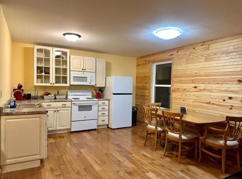 NEW 2 Bedroom Cabin 2 Miles to Montauk State Park