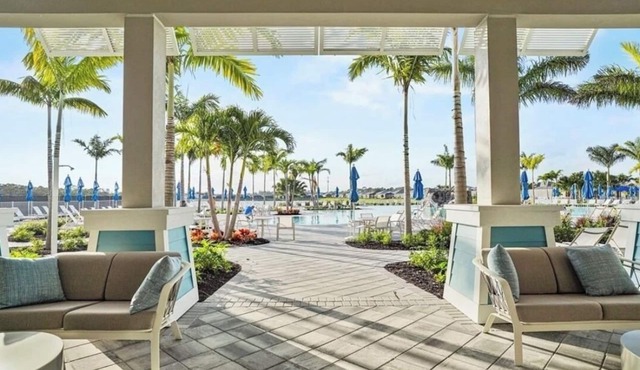 NEW 2 BR/2 BATH waterfront home in BEACHWALK Resort w/pool, pickleball, gym