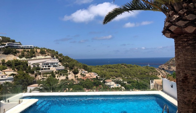 NEW 2020 : VILLA 4 façades unobstructed sea view