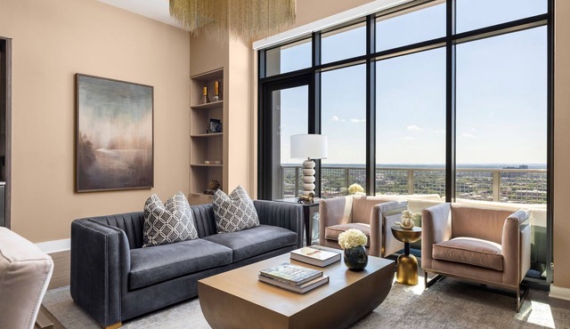 *NEW* 28th Floor - Peach City Penthouse