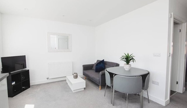 NEW 2BD Pontac Flat in the Heart of Didcot