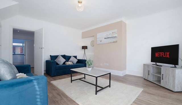 New 2BR in 53 Rowlington Terrace