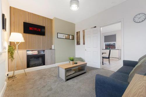 New! 2BR in Station Road