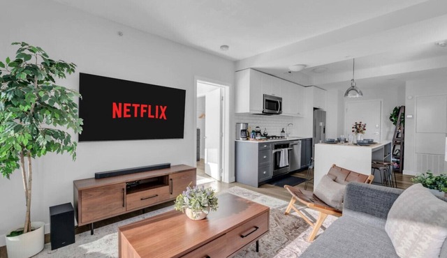 New 2BR King suite| Kensington| UG Parking| Banff