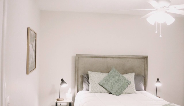 New! 3 bd/2 bath Townhome - Ping Pong Table