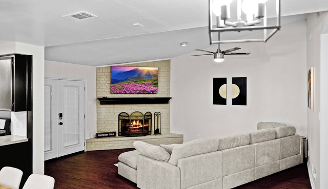 NEW 3 BDRM Northwest Austin Home Near Q2/Domain/DT