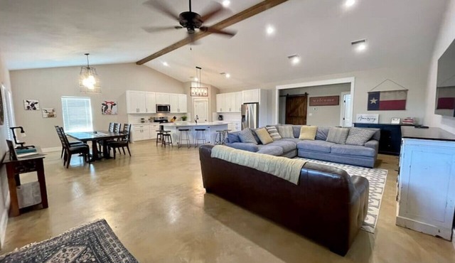 New 3 bed 2 bath Abilene Country House on 2 acres