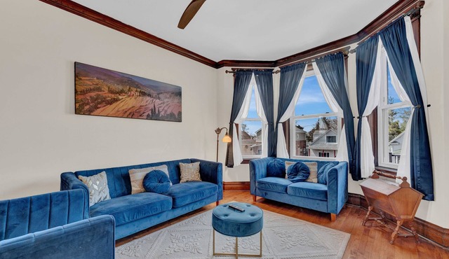 NEW! 3 Bed Vintage Condo in Chicagolands Trendy Berwyn by AllSet Turnover