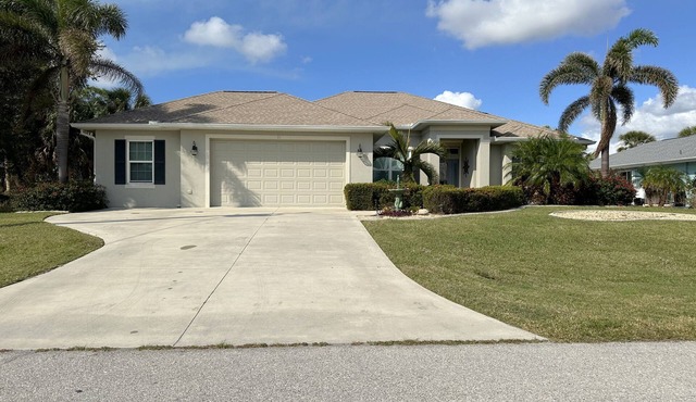 NEW! 3-bedroom, 2-bathroom, POOL home in marvelous Rotonda West with FREE WiFi