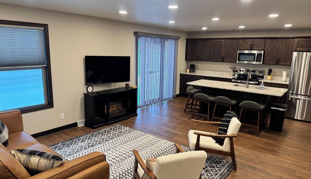 New! 3 Bedroom 2 Bath - 10 Minutes from Marshfield, 30 minutes from Wausau