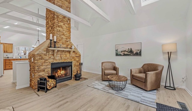 New 3 Bedroom 3 Bath Mountain Retreat