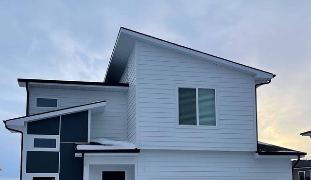 New 3 Bedroom House with attached Garage Parking