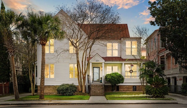 NEW 30+ Day Stay Charleston Charm WFH Ready