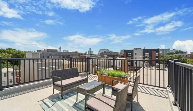 New 3BD/3BA – Roof Deck & City Views