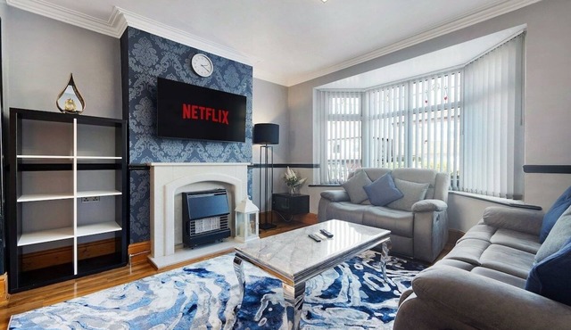 New! 3BR in Baxter Avenue