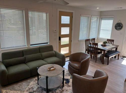 New 3BR Indigo Home King Bed Private Balcony!