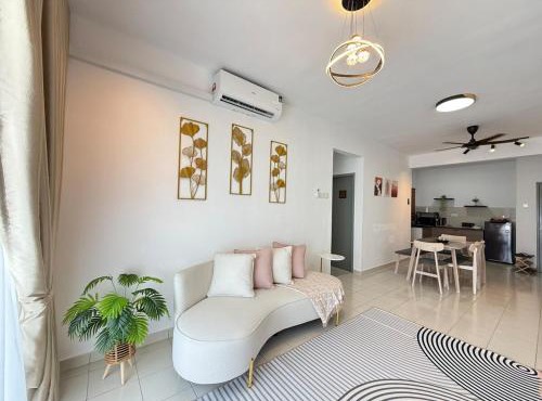 NEW 3BR Pool and City View at Seri Serindit Melaka