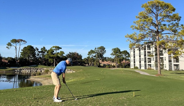 New 3rd-Floor Condo on Golf Course (Golf Included)