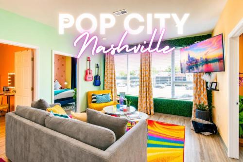 New 4 Bedroom Apt near DT Walk to restaurants