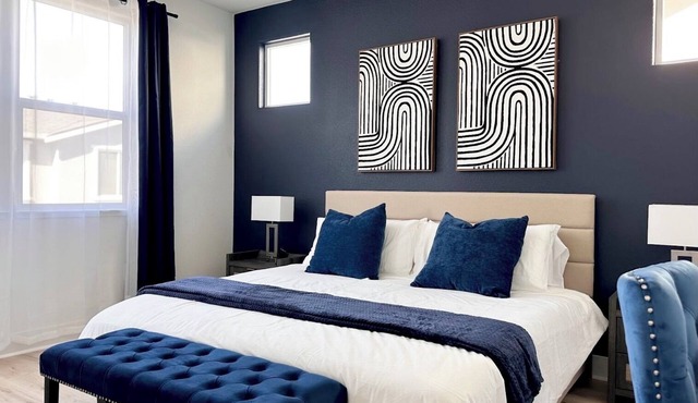 New 4-bedroom Home. EV Charging [15 minutes from Downtown Davis and SMF Airport]