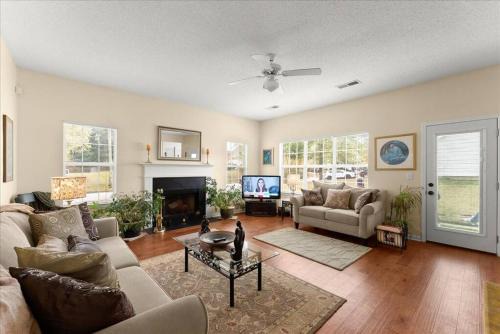 New 4 Bedroom Lithonia Home With Office