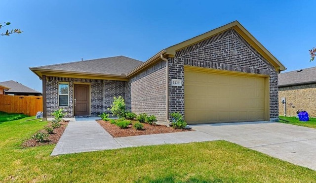 NEW! ✨ 4BD 2BA Cheerful Brand New Build! 🆕