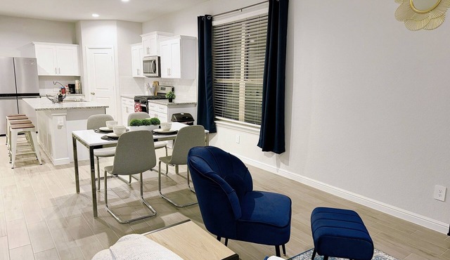 New 4BR Extended Stay Oasis – Pet Friendly Paradise