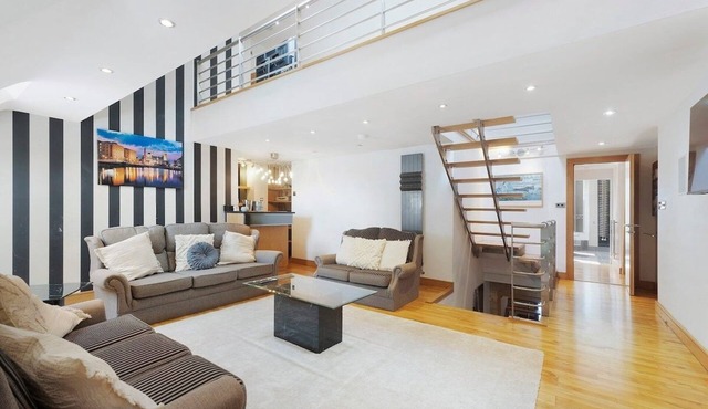 NEW! 4BR in Parkfield Road