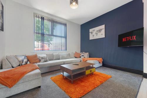 New 4BR in Station Road