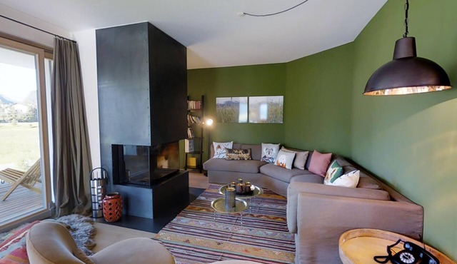 New 5,5 - room apartment (built in 2014) on the 1st floor with approx. 160m2.