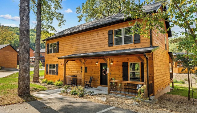 New 5 bdrm. Discounts for teachers, 1st responders, pastors, & military.