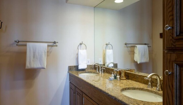 NEW! 50 - Six Bedroom with Spa Stag Lodge by Deer Valley Resort