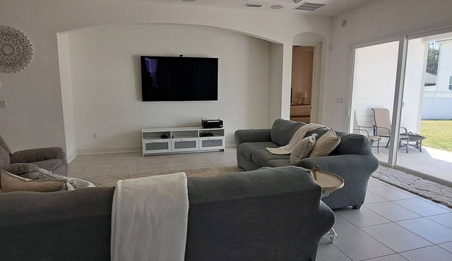New 5BR Family Retreat Pet Friendly Near Jacksonville & St. Augustine