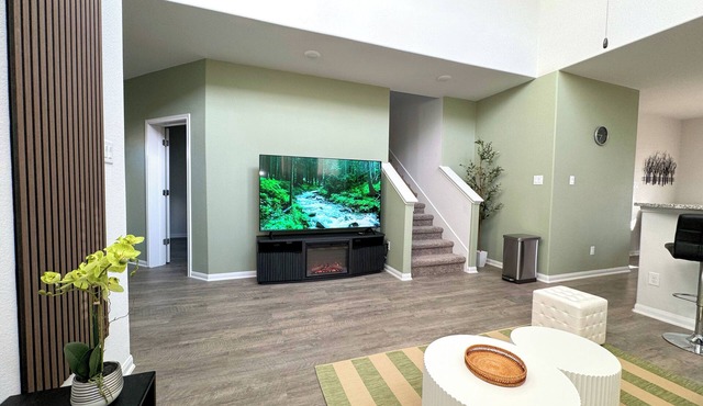 New 5br house with 4 king beds · Hot tub · Pets OK · Work space · 75" 4K TV